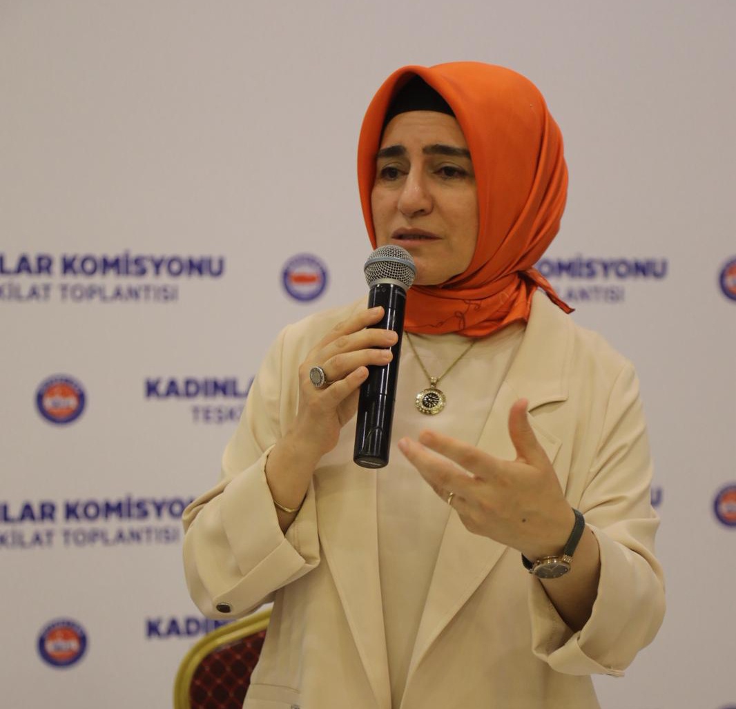 kadinkomtoplanti--14-.jpg