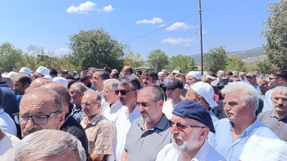 kutahyacenaze4.jpg